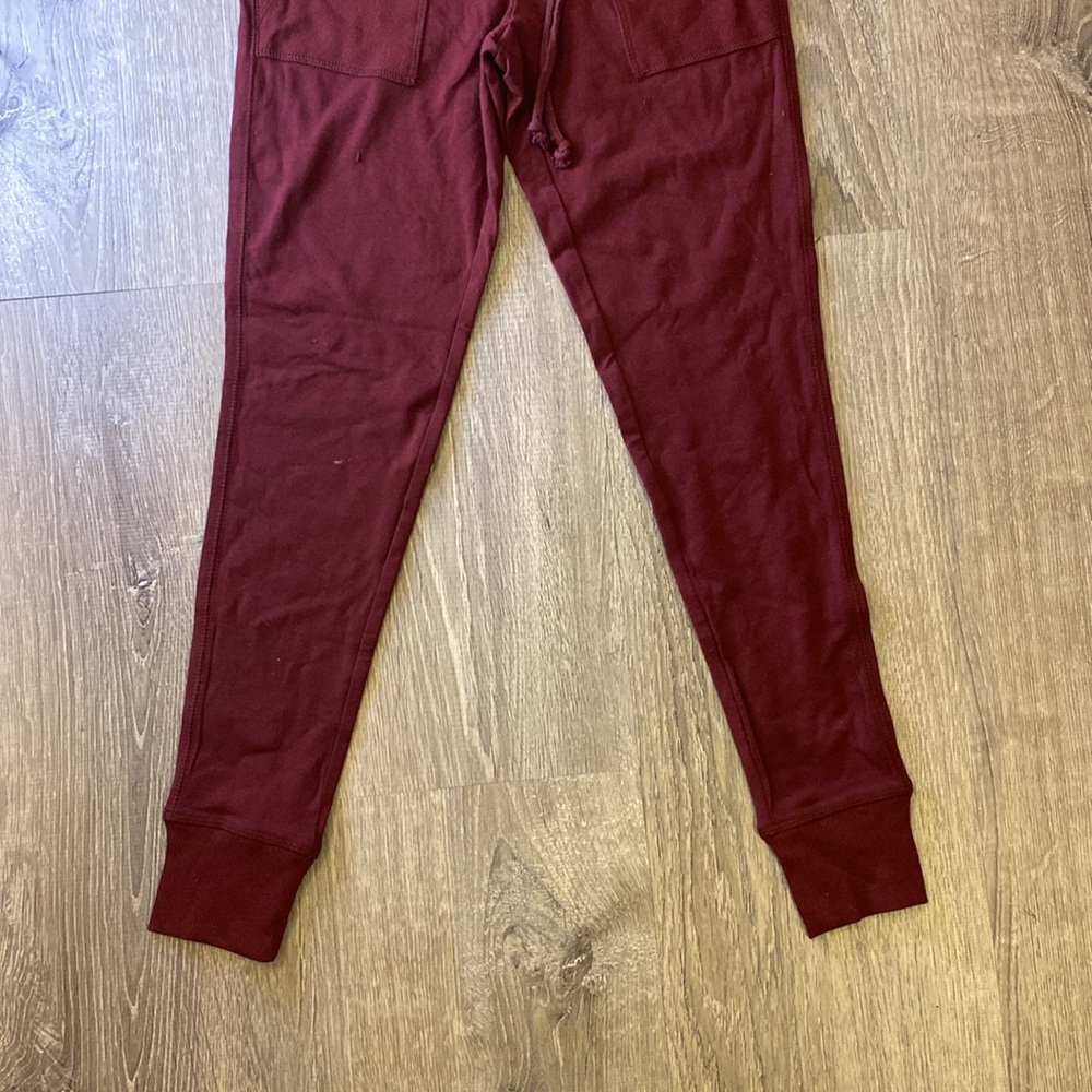 Wild fable burgundy leggings - Picture 2 of 3